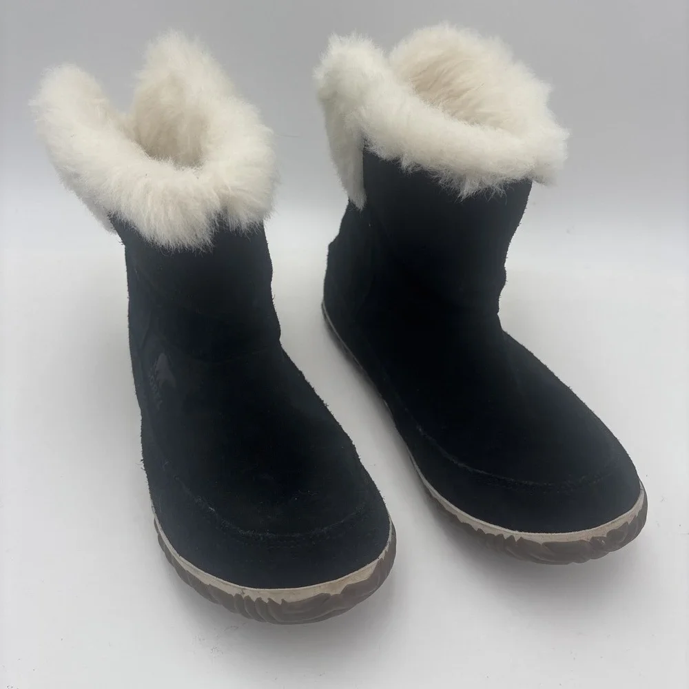 Women's Sorel Black‎ Suede Boots Size 8
